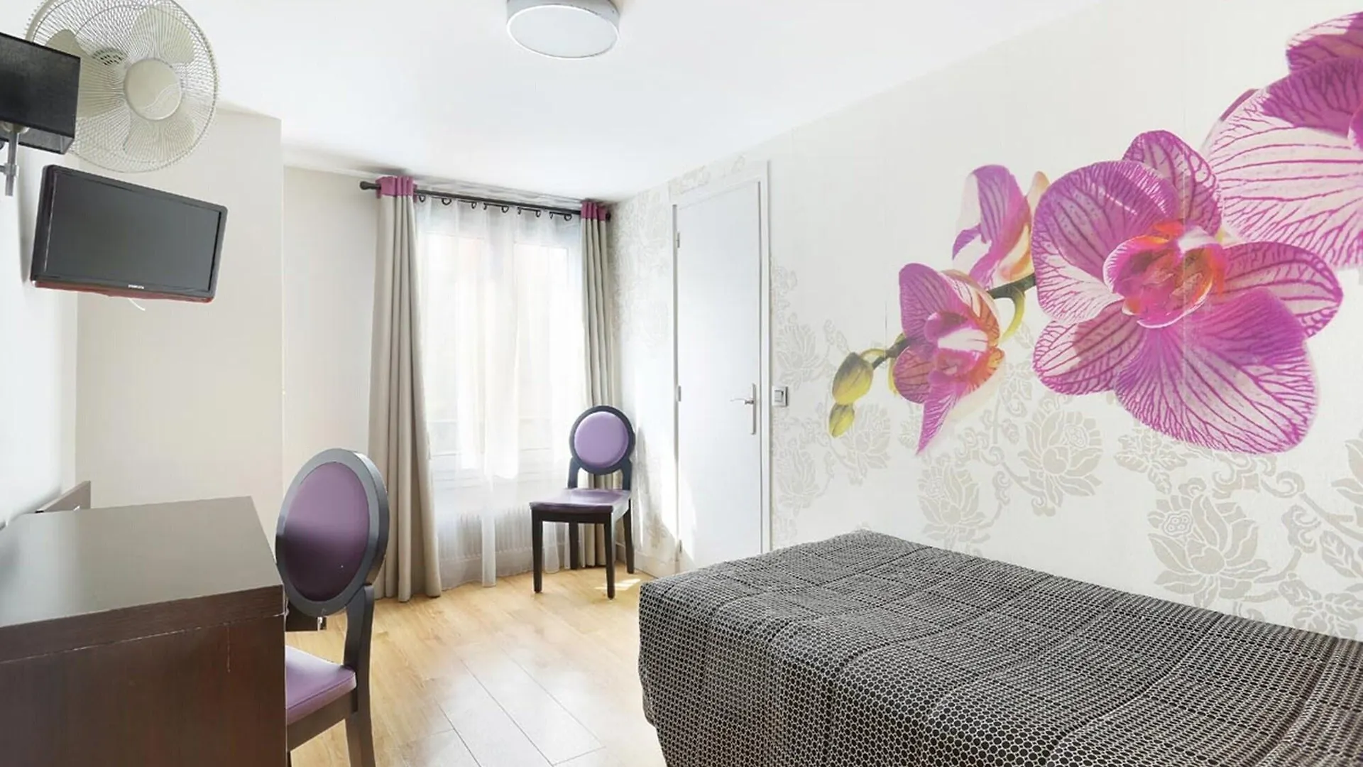 De La Boetie Hotel Paris