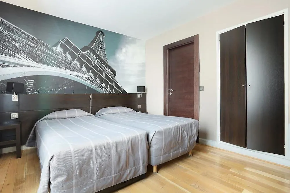 De La Boetie Hotel